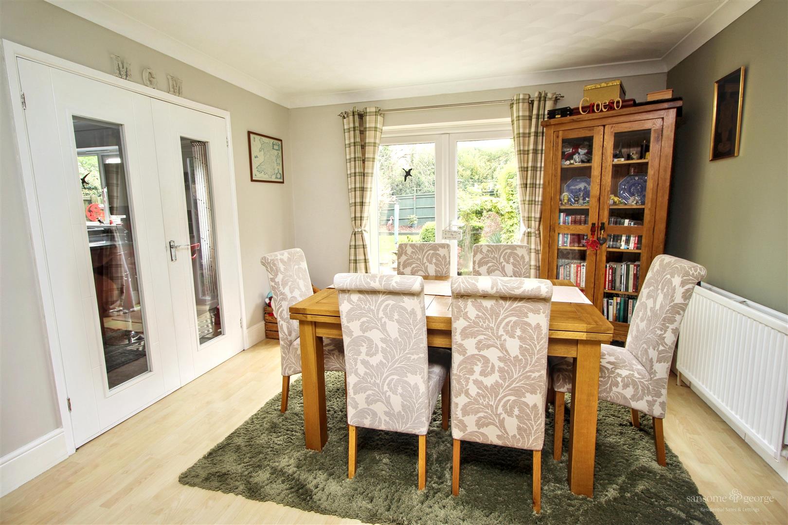 Lawrence Road, Tilehurst, Reading